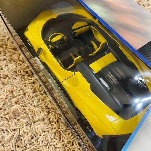 Bugatti Mistral 1:18 Special Edition Diecast Model Car by Maisto (New) - Picture 5 of 10